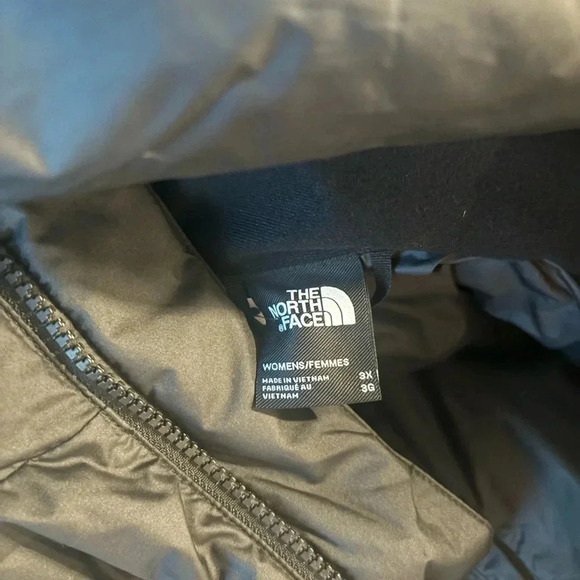The North Face Black Puffer Jacket Women’s Size 3 X Slim Fit NWT - Picture 9 of 9
